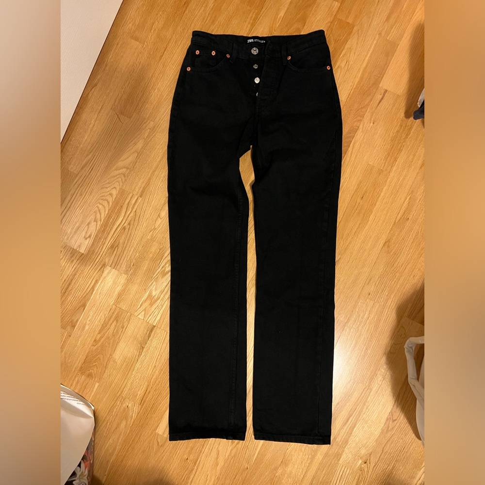 Zara Straight Leg Black Jeans Size 4